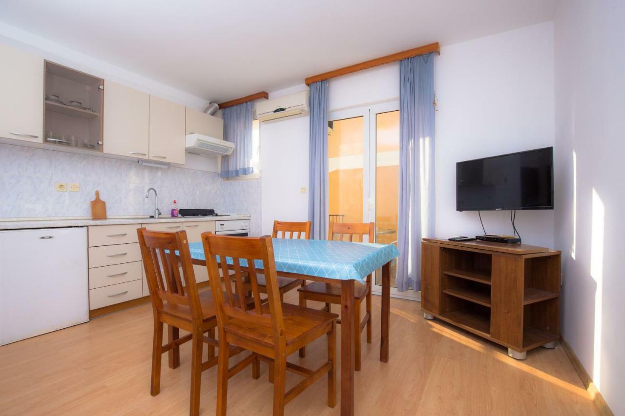 Dagulo Apartment Primosten Luaran gambar