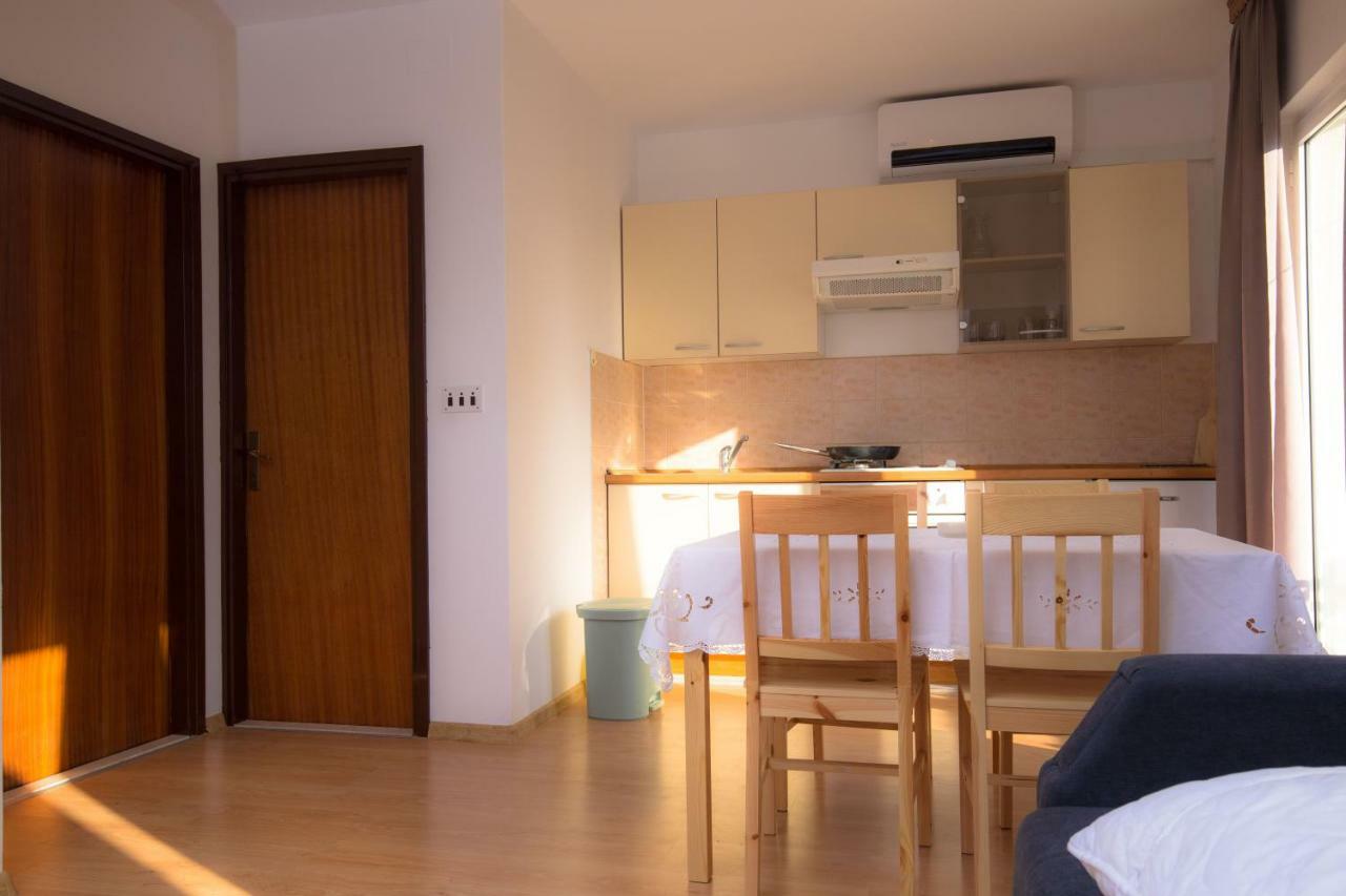 Dagulo Apartment Primosten Luaran gambar